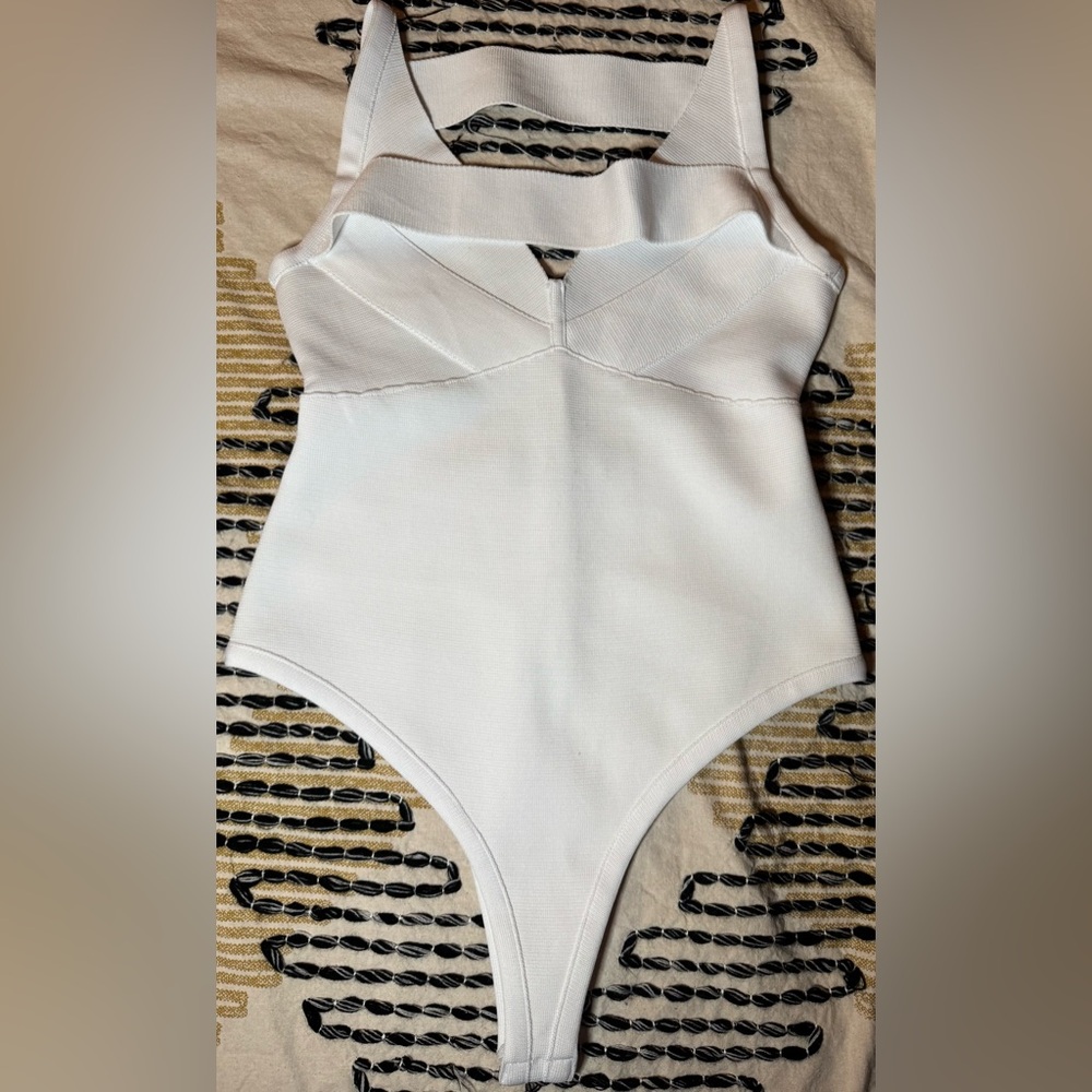 White Strappy Bandage Top - NOBALUXE Tag